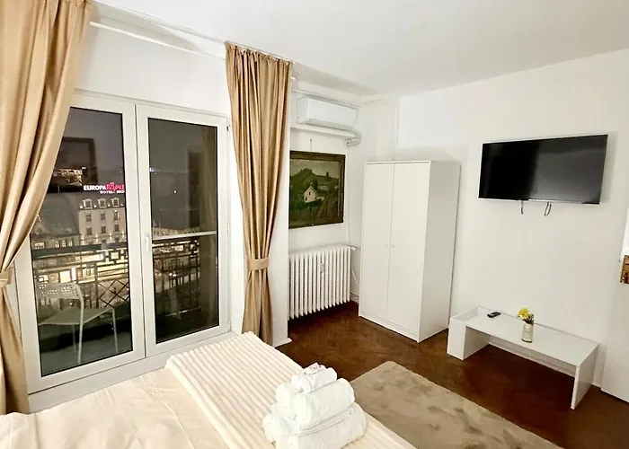 With Sauna 3 Bedrooms Center Apartment Bucharest