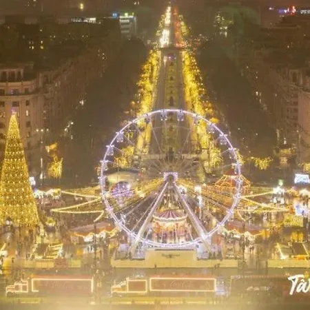 With Sauna 3 Bedrooms Center Bucharest