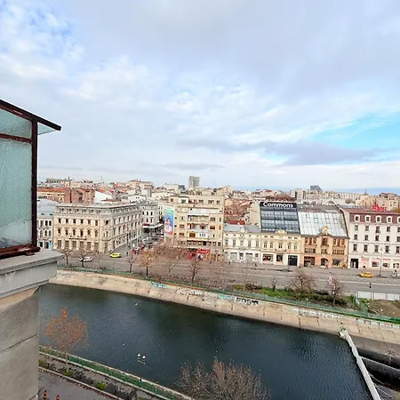 アパート With Sauna 3 Bedrooms Center ブカレスト